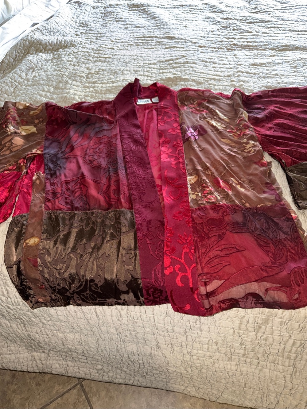 Chicos vintage M/L silk and rayon kimono style jacket pane velvet plum color